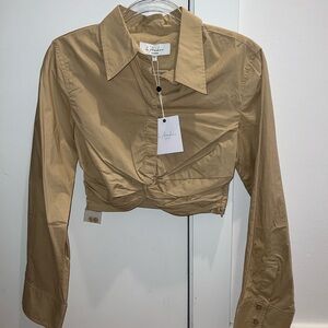 L’Acadmie Crop Top - NWT!!